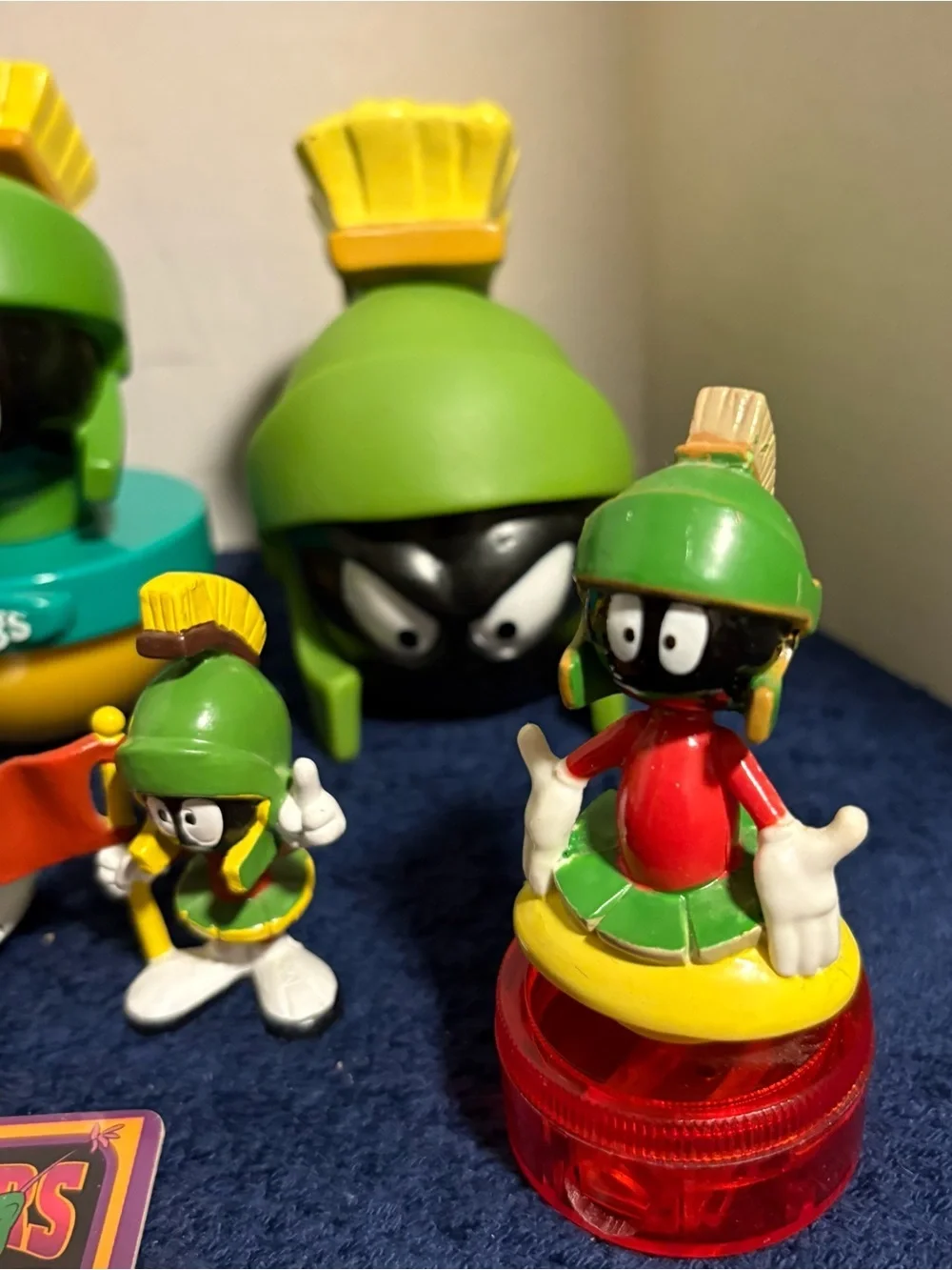 Vtg 18 Pieces Marvin the Martian “Looney Tunes” Collectibles Figurines Space Jam